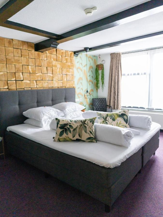 Deluxe Suite,1263862846:JPEG
